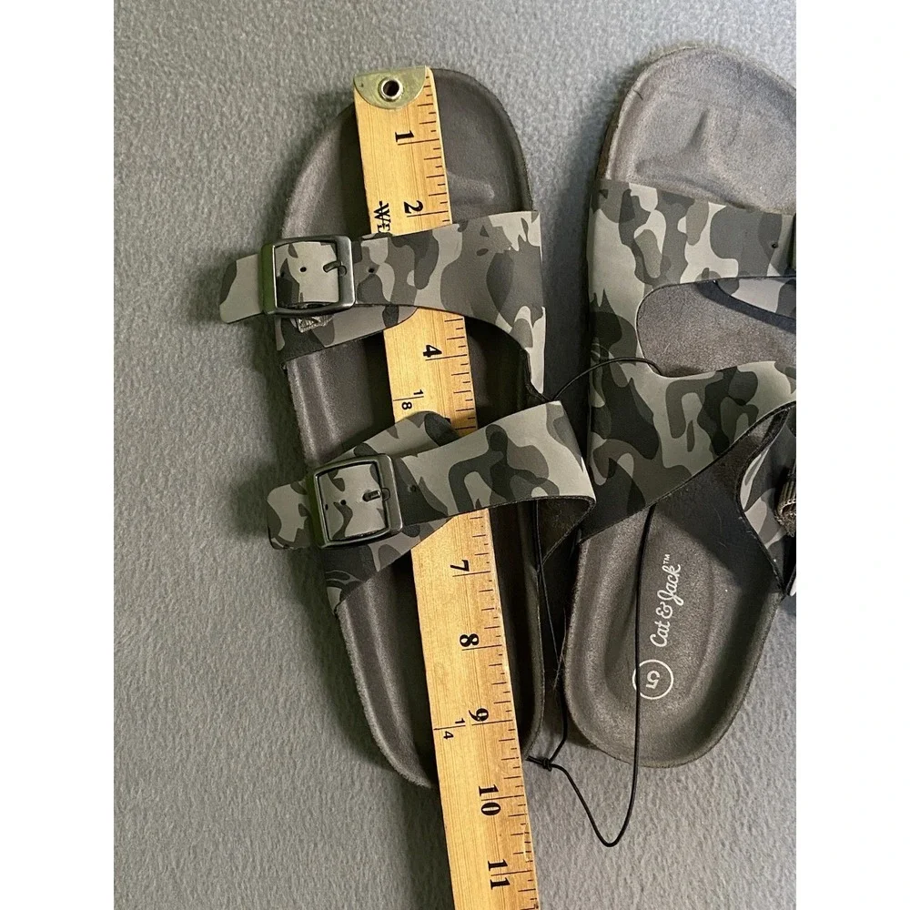Cat & Jack New! Double Buckle Slide Sandals Actual Size Is Approx.Men's 6.5/W8.5